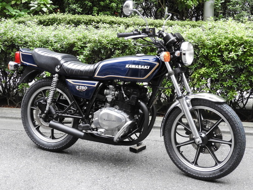 カワサキ Z250FT (108.0万円)