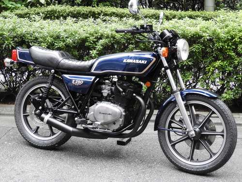 カワサキ Z250FT (108.0万円)